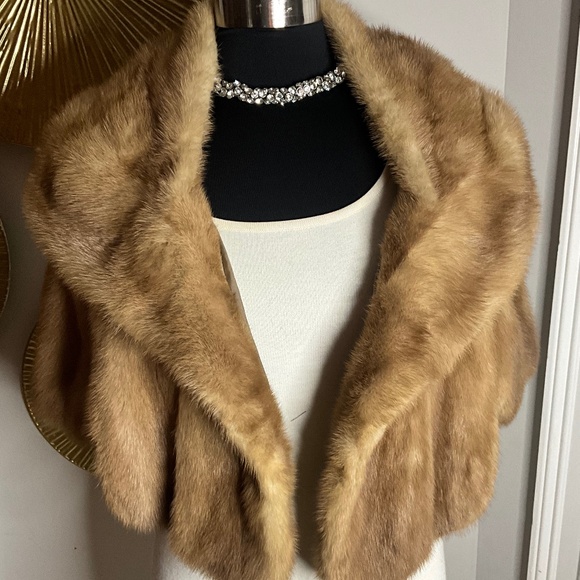 ** Beautiful Vintage Mink Wrap ** - Picture 1 of 9